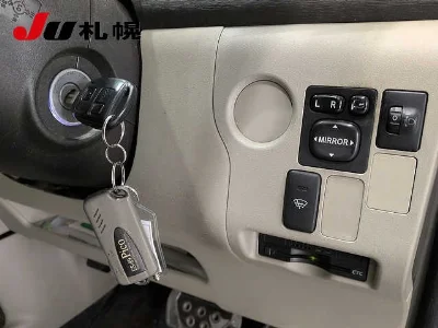 Toyota Passo Sette