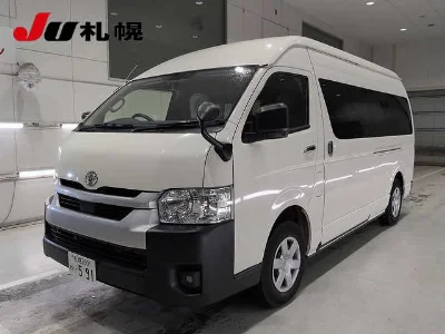 TOYOTA HIACE