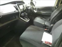 Цена авто Nissan Serena с аукционов Японии, номер кузова GNC27, пробег 205 000, оценка 2