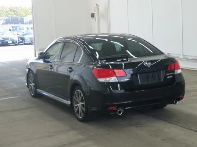 SUBARU LEGACY B4