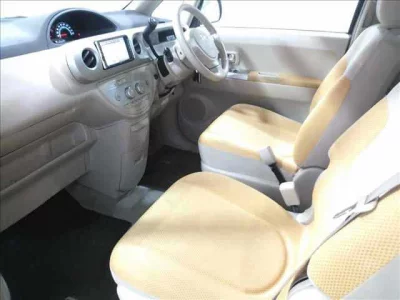 TOYOTA PORTE