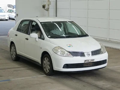 Nissan Tiida Latio