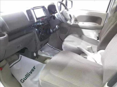 NISSAN CLIPPER VAN