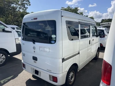 NISSAN CLIPPER VAN