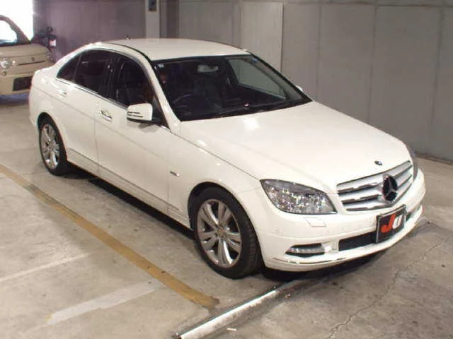 Mercedes-Benz C-Class 2011