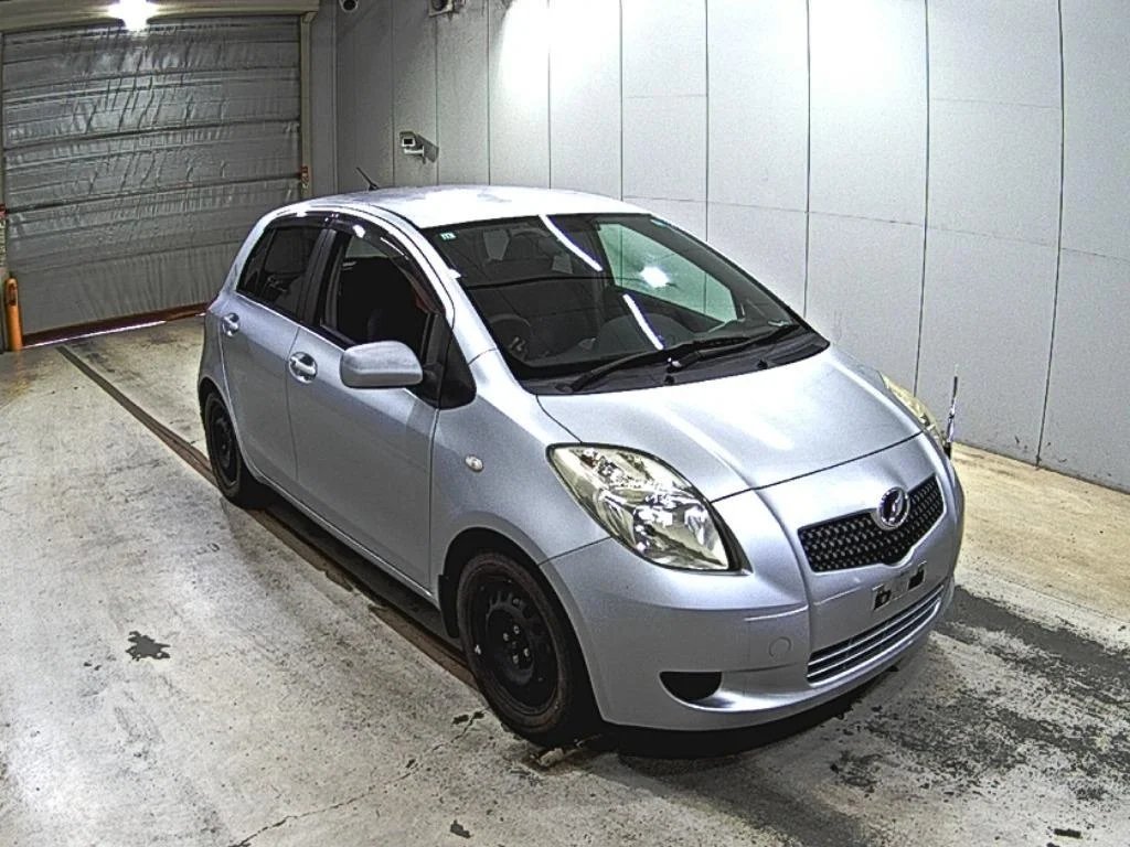Toyota Vitz 2005