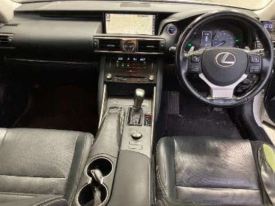 LEXUS IS