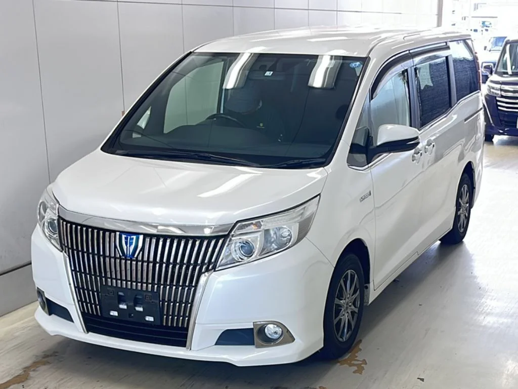 Toyota Esquire 2015