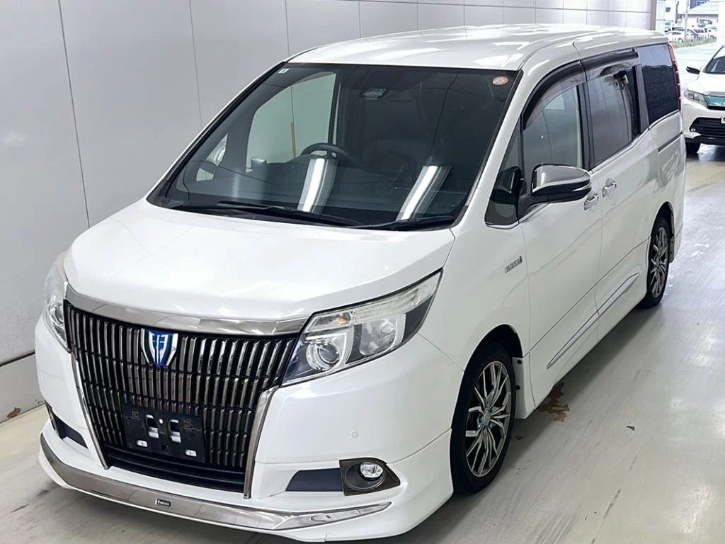 Toyota Esquire 2016