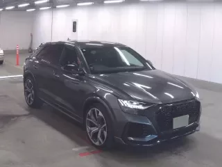 AUDI RS Q8