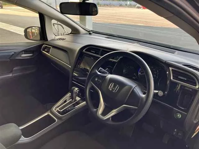 Honda Shuttle  с аукциона в Японии