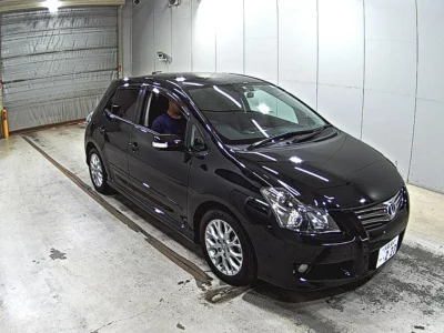 TOYOTA BLADE