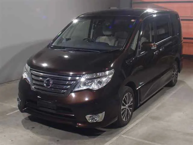 Nissan Serena 2015