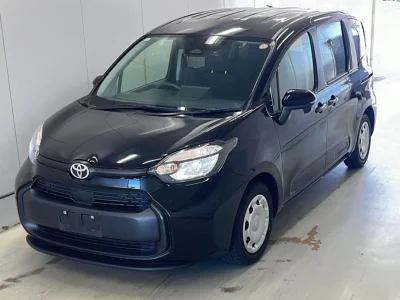 Toyota Sienta 2023