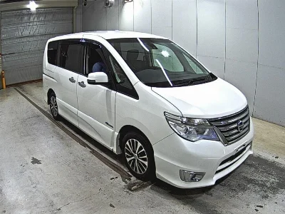 NISSAN SERENA 1