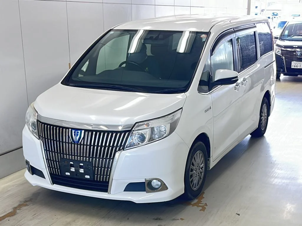 Toyota Esquire 2015