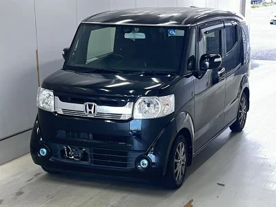 HONDA N BOX SLASH
