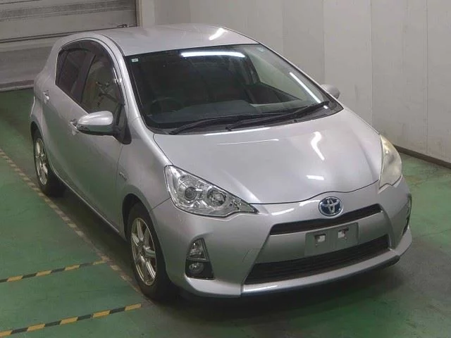 Toyota Aqua 2013