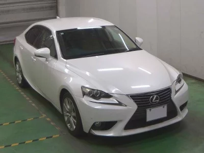 LEXUS IS