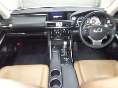 LEXUS IS