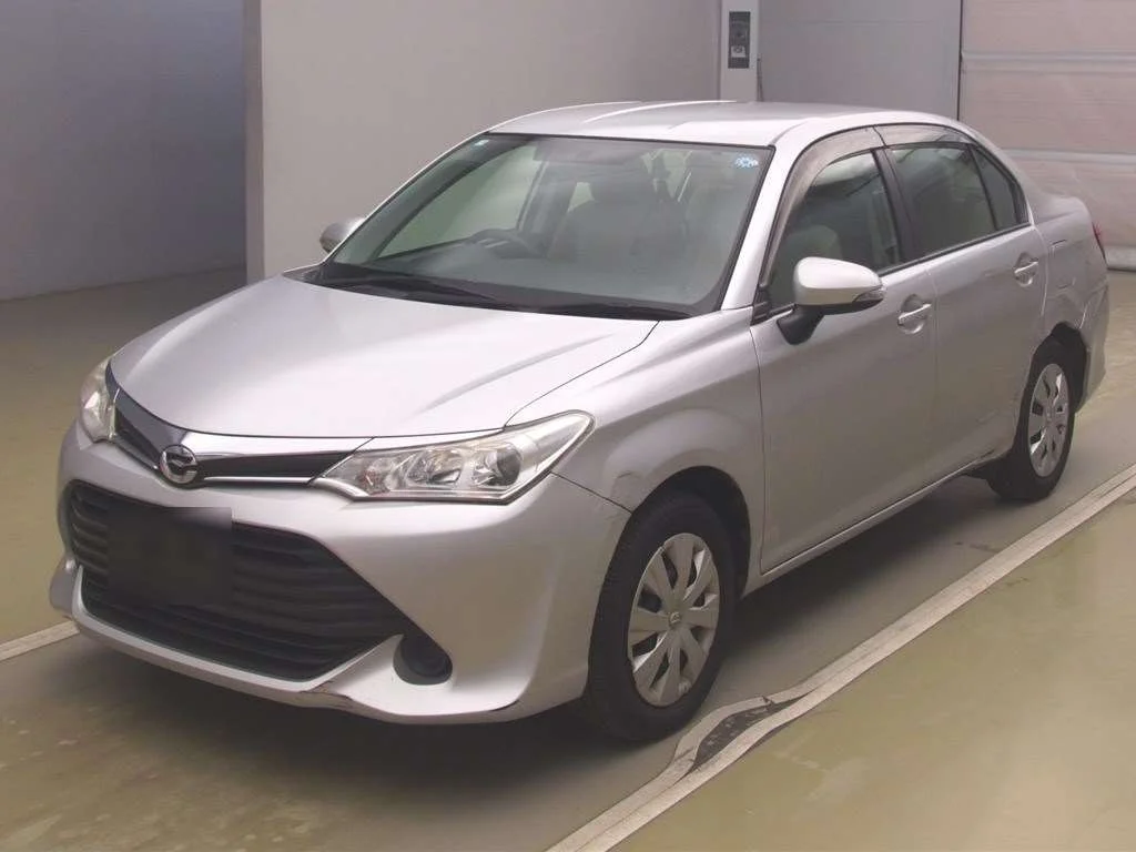 Toyota Corolla Axio 2015