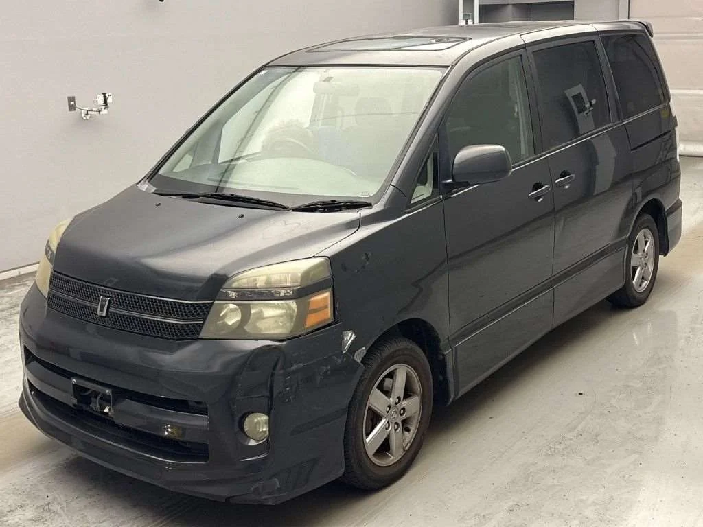 Toyota Voxy 2005