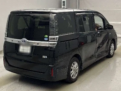 Статистика аукционов Toyota Voxy