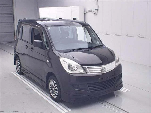 Suzuki Solio 2011