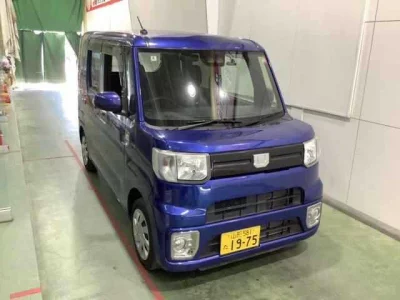 DAIHATSU WAKE