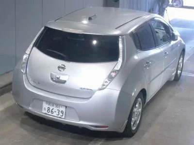 NISSAN LEAF