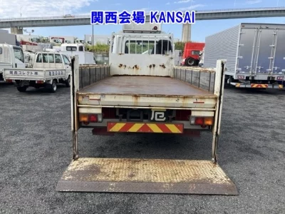 MITSUBISHI FUSO FIGHTER