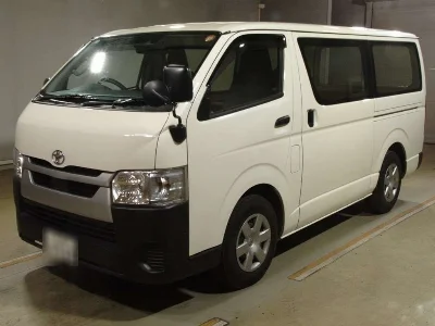 TOYOTA HIACE VAN