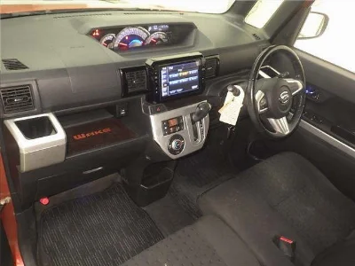 DAIHATSU WAKE
