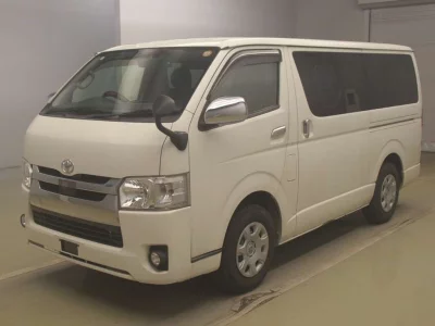 TOYOTA REGIUS VAN