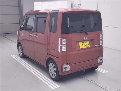 DAIHATSU WAKE