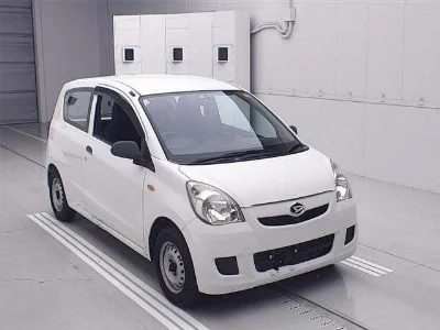 DAIHATSU MIRA 1