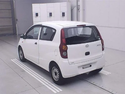 DAIHATSU MIRA 2