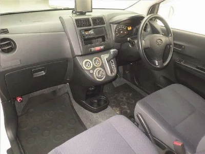 DAIHATSU MIRA 4
