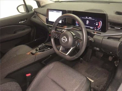 NISSAN AURA