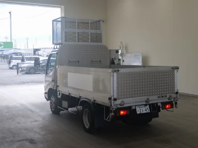 HINO DUTRO 2