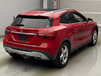 MERCEDES BENZ GLA