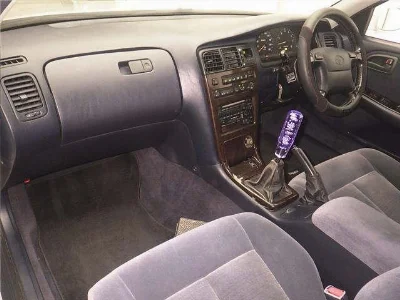 TOYOTA CRESTA