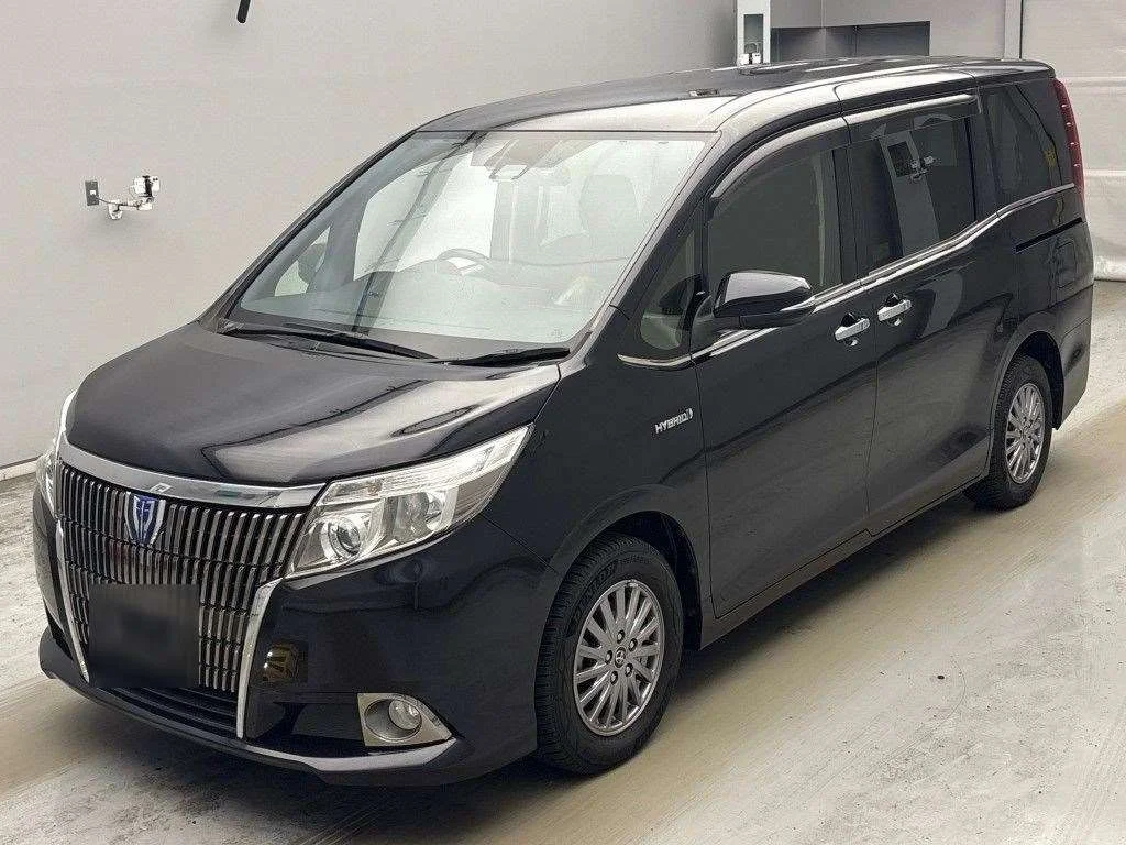 Toyota Esquire 2016