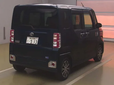 Toyota Pixis Mega