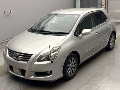 TOYOTA BLADE
