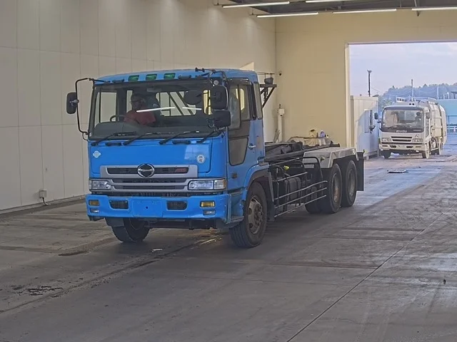 Hino Profia  с аукциона в Японии