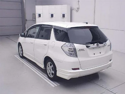 HONDA FIT SHUTTLE
