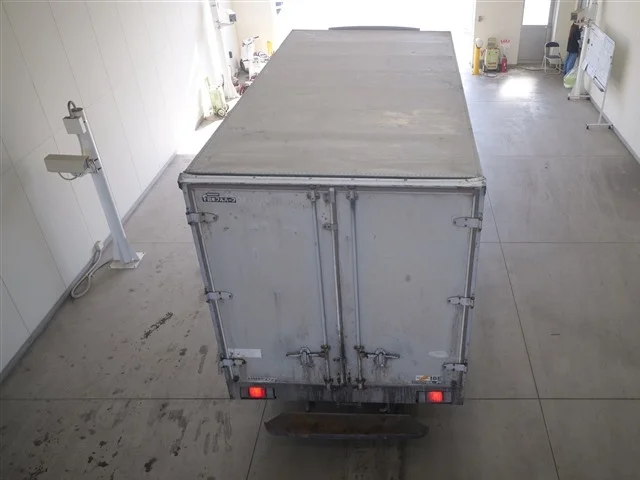 Isuzu Elf  с аукциона в Японии