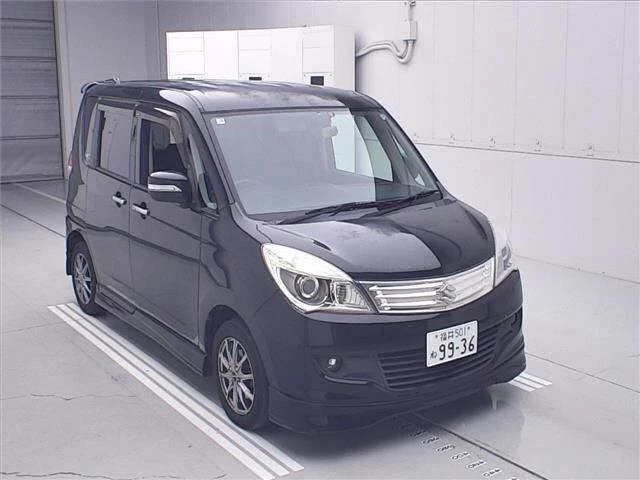 Suzuki Solio 2011