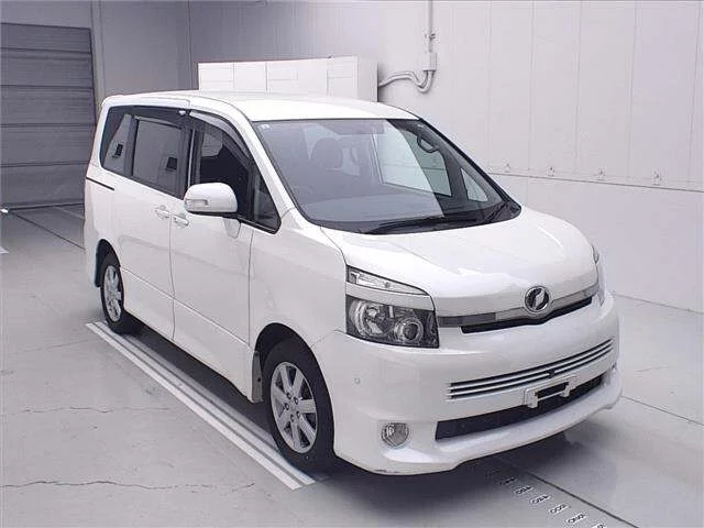 Toyota Voxy 2007